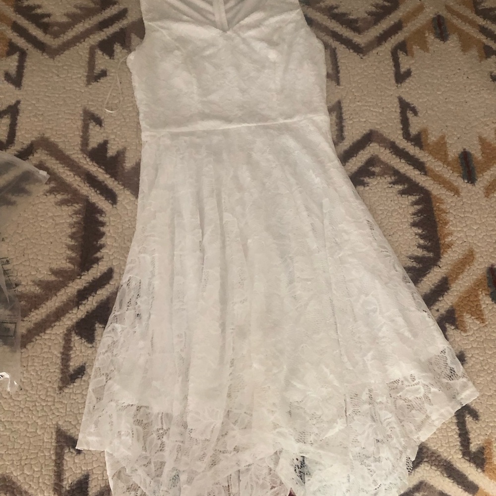 Elegant White Lace Dress
